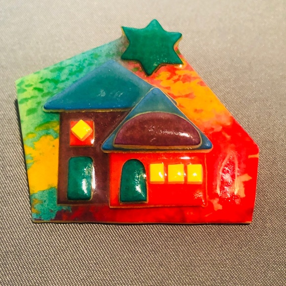 Vintage Cute Real Estate Pin/ Brooches and a charm - Picture 4 of 8